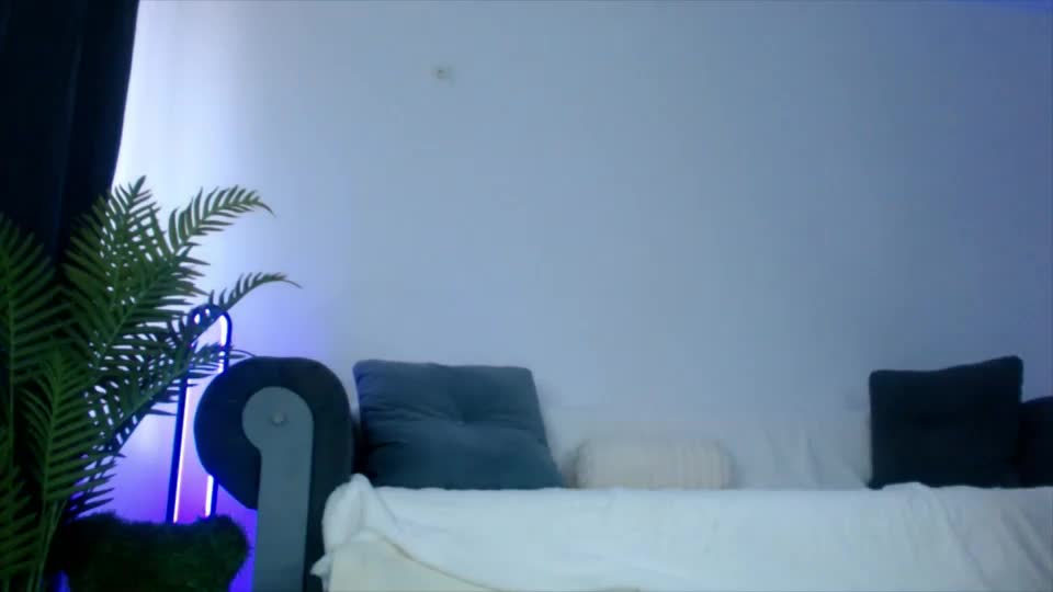 slut_tattoogirl Adult Chat July 29, 2026