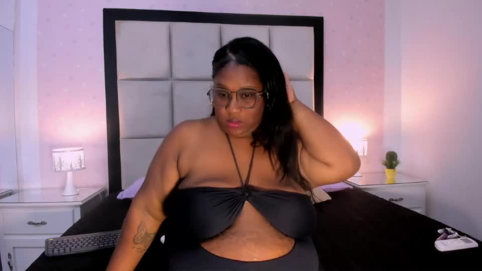 treisyvixen Adult Chat July 30, 2026