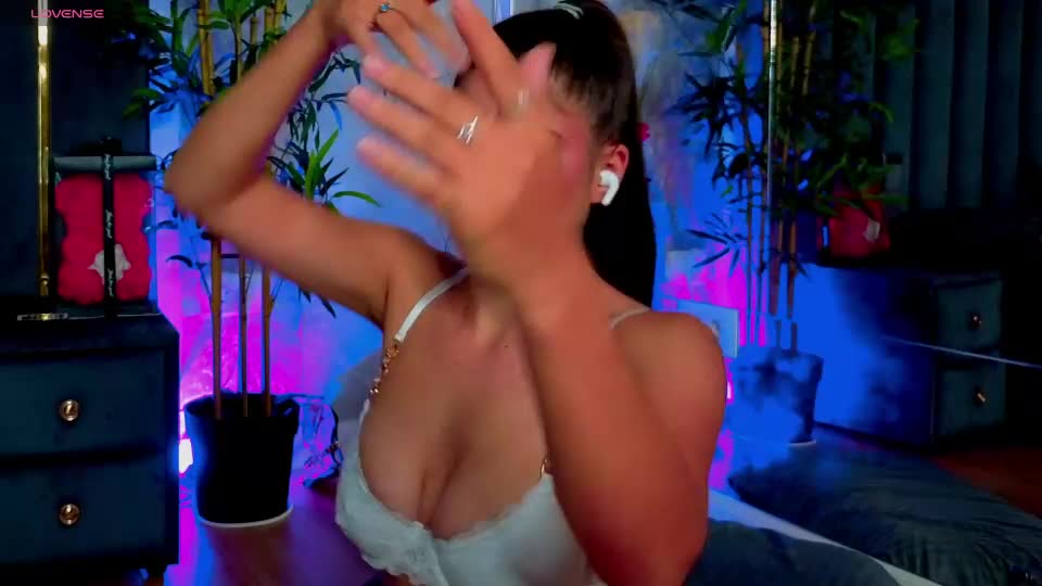 valery_evann Adult Chat July 29, 2026