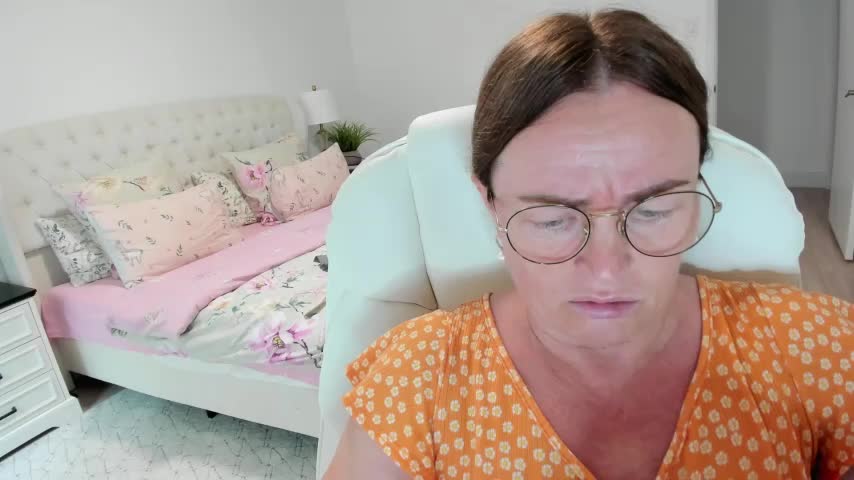 Vika73 Adult Chat July 30, 2026
