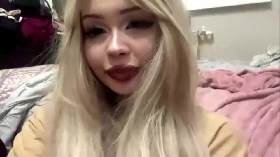 moonluvv3 Adult Chat July 30, 2026
