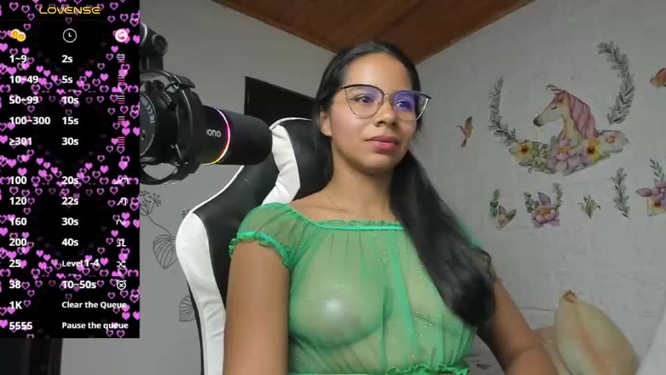 alisson_hoffman05 Adult Chat July 30, 2026
