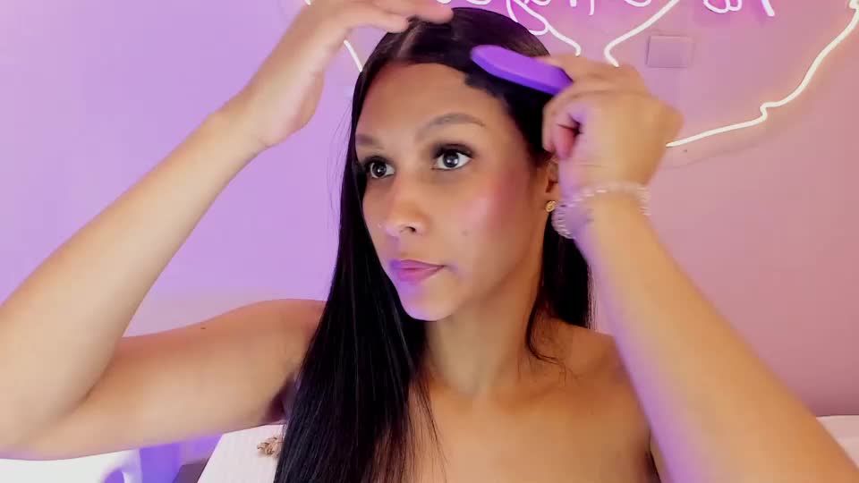 talianahernandez Adult Chat July 30, 2026