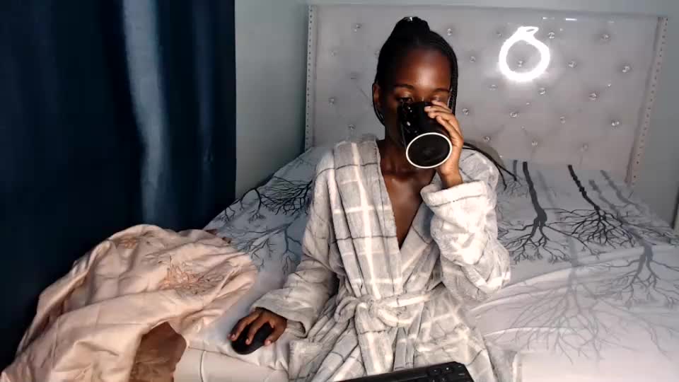 ebonypetitequeen Adult Chat July 31, 2026