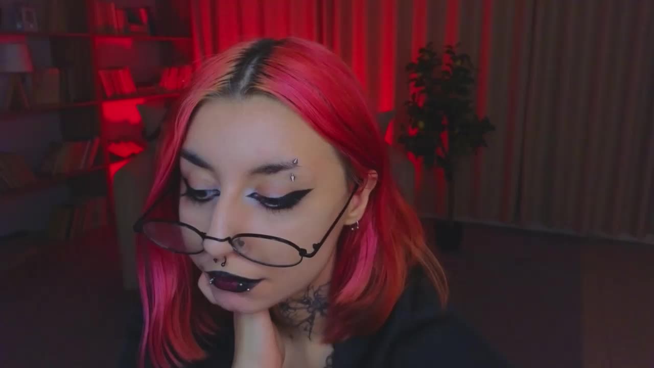 MistressMarcelline Adult Chat July 31, 2026