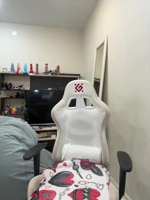Honey_buns Adult Chat July 30, 2026