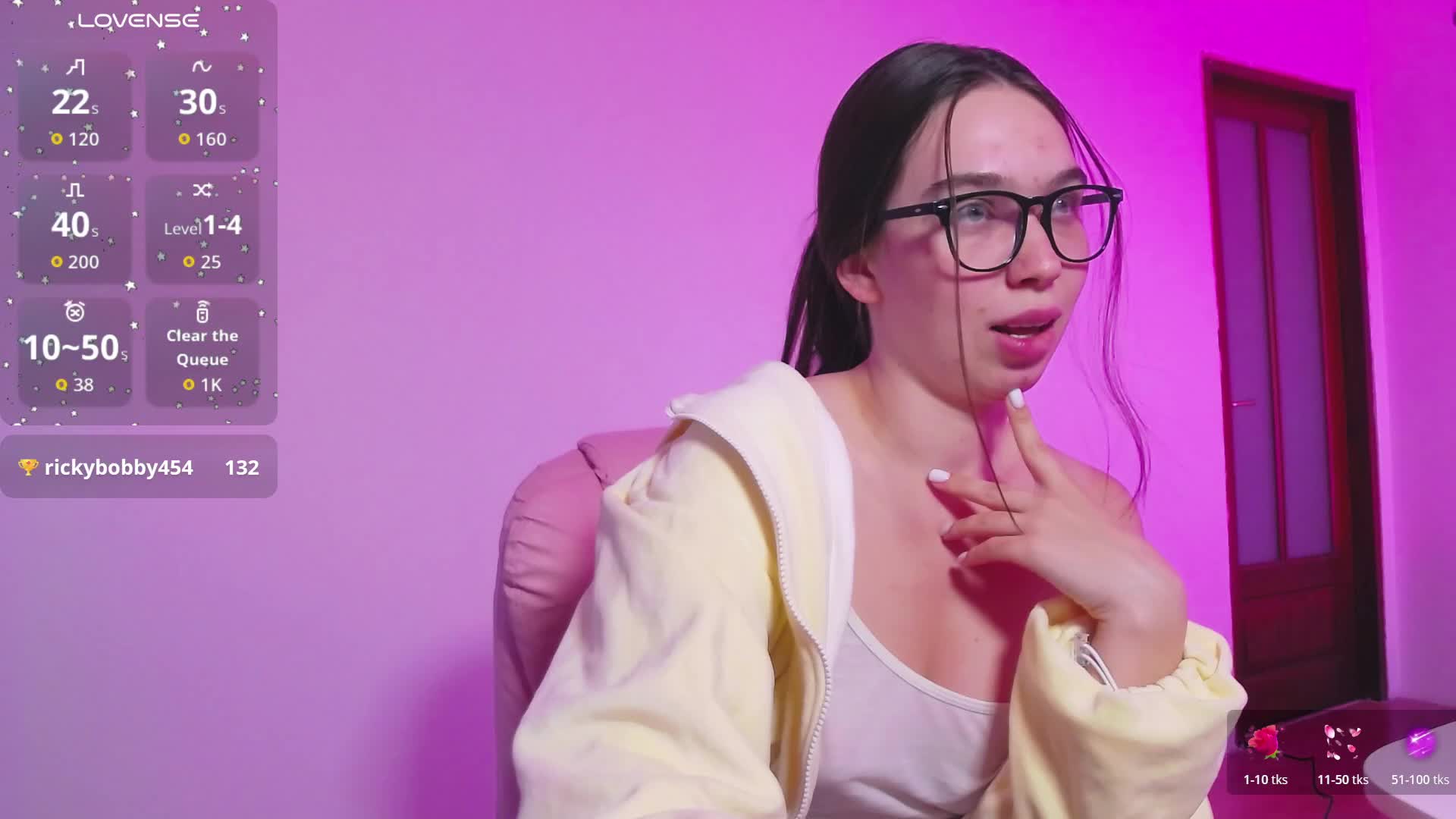 ArianaHotAriana Adult Chat July 31, 2026
