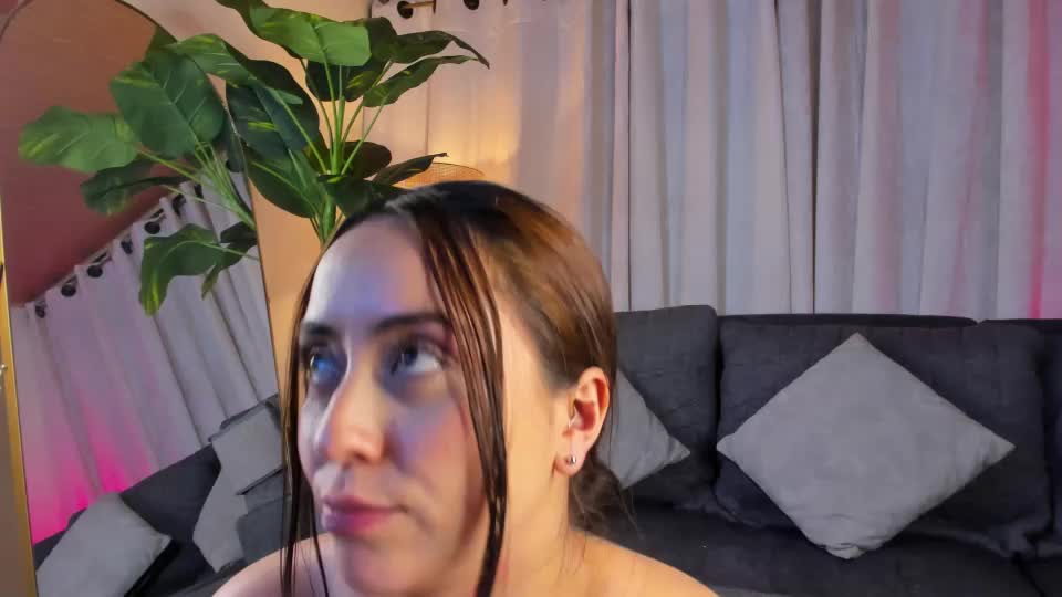 ellie_ee Adult Chat July 31, 2026