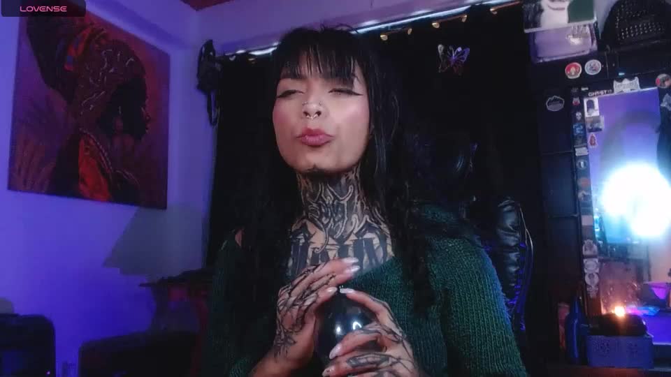 ema_ploxx Adult Chat July 31, 2026