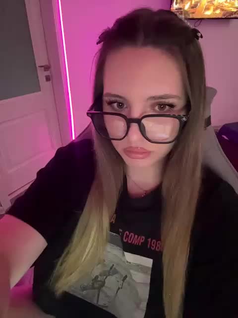 CrisKiss Adult Chat August 1, 2026