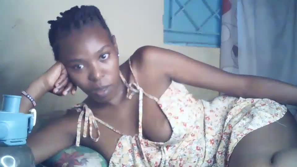 sexxy_curvy23 Adult Chat August 1, 2026