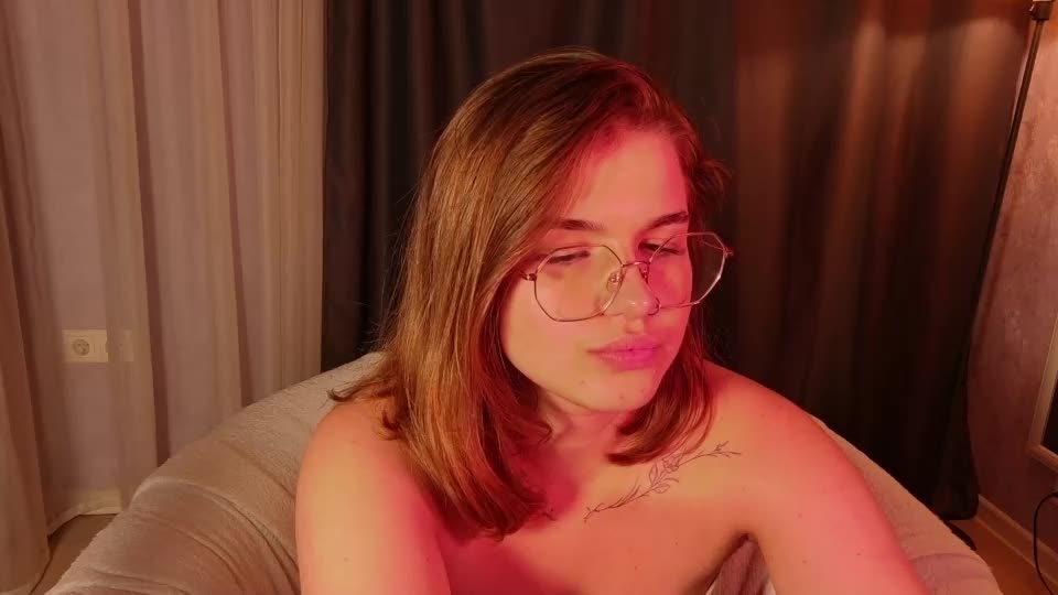sophiemure Adult Chat July 31, 2026