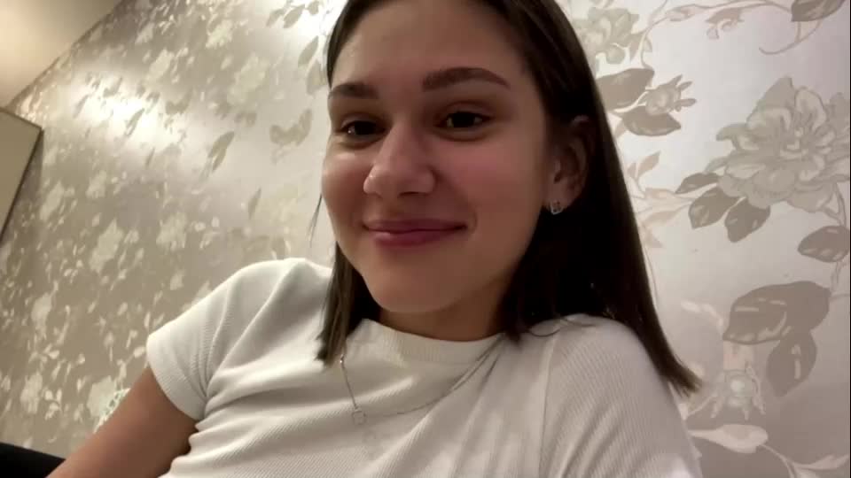 alysastuddiford Adult Chat August 1, 2026