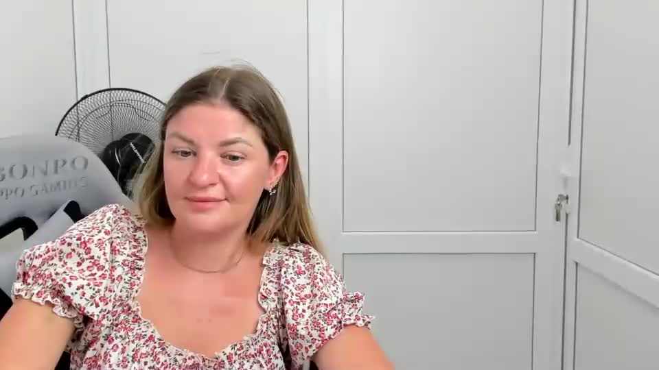 madison_smile Adult Chat August 2, 2026