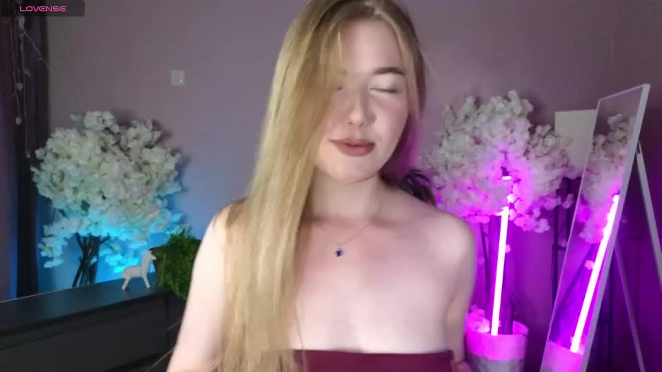 _liilcrystal_ Adult Chat August 2, 2026