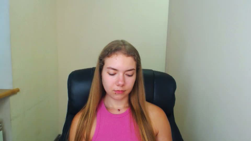 zoey_deuttch Adult Chat August 3, 2026