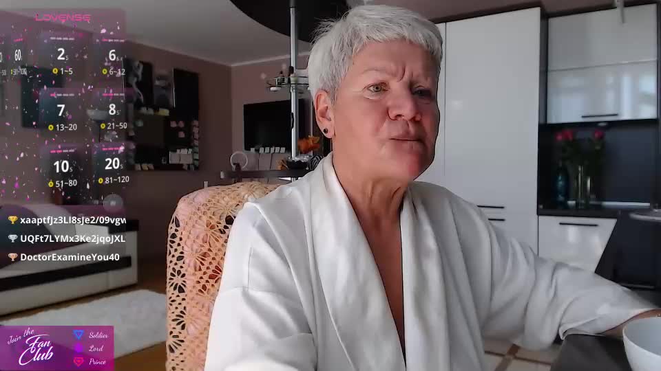 roxana_brooks Adult Chat August 4, 2026
