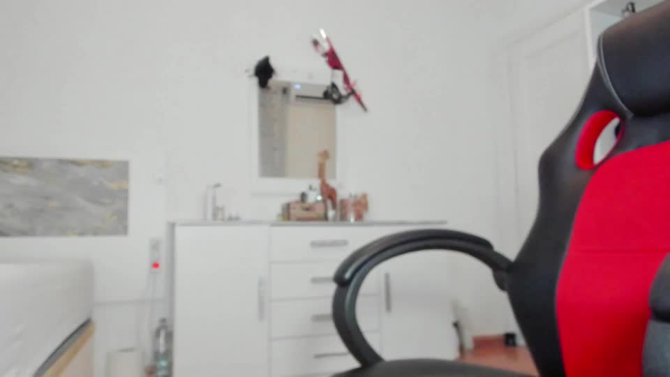 anisialuna_ Adult Chat August 4, 2026