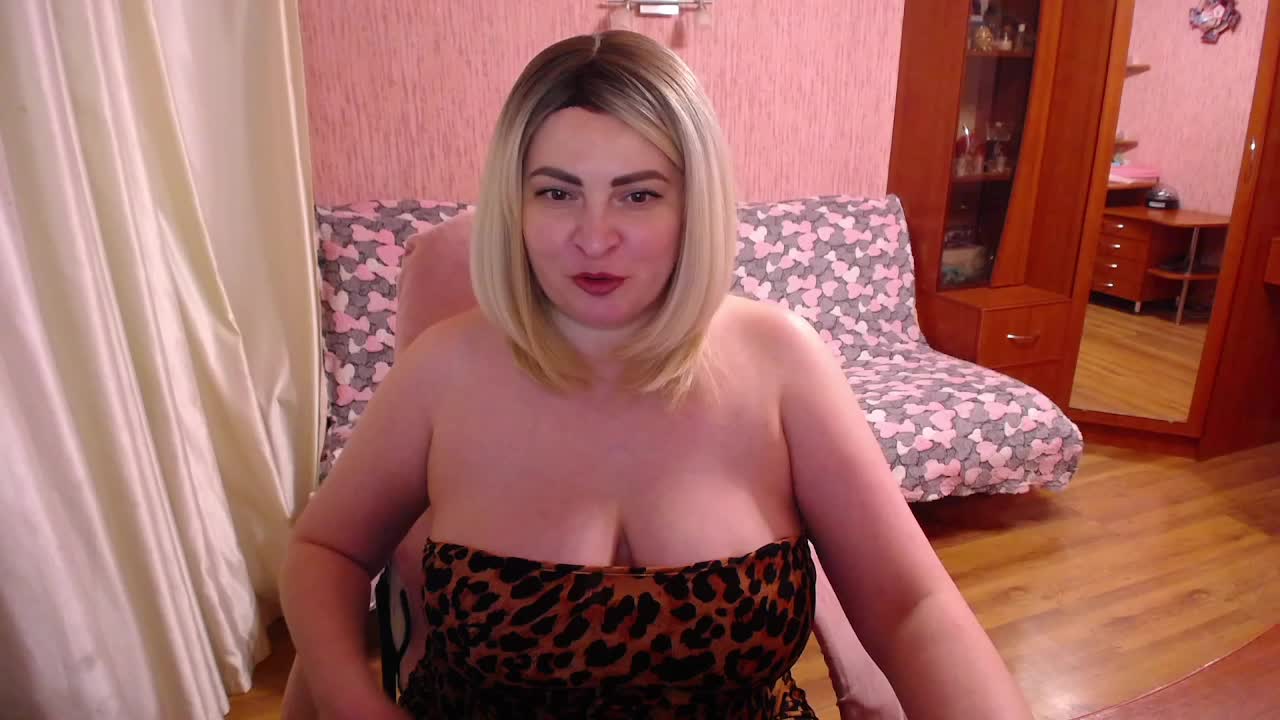 -MeowMeow- Adult Chat August 4, 2026