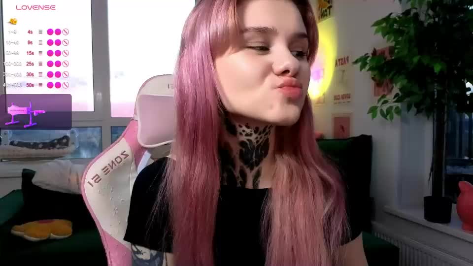 britney_lynch Adult Chat August 3, 2026