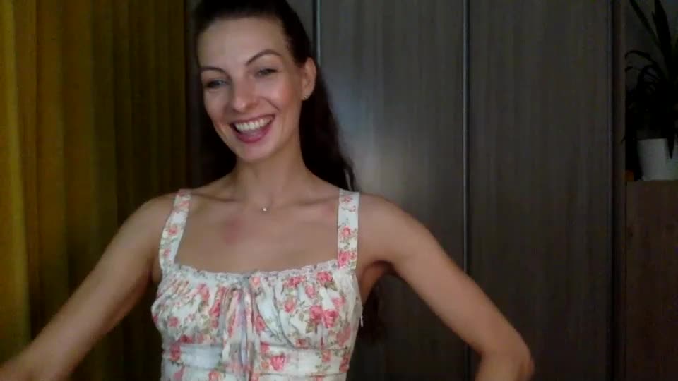 smiling_lexa Adult Chat August 4, 2026