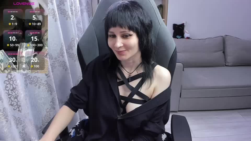 misty_dark Adult Chat August 4, 2026