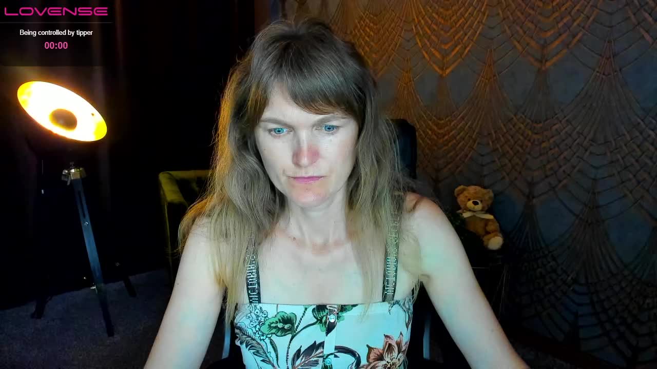 Annabel-xxx Adult Chat August 4, 2026