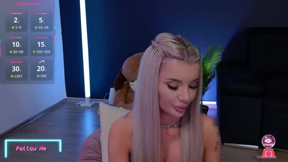 vanessavanne Adult Chat August 4, 2026