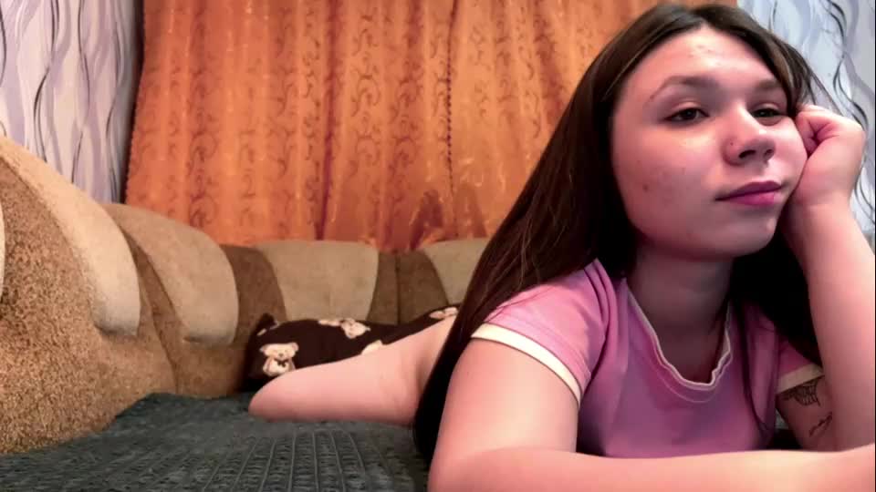 carleegarbutt Adult Chat August 4, 2026