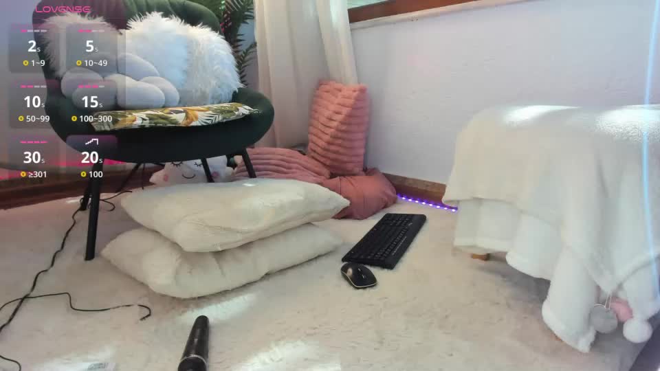 awesome_jolie Adult Chat August 4, 2026