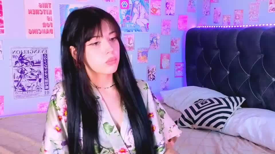 crystall0ve Adult Chat August 4, 2026
