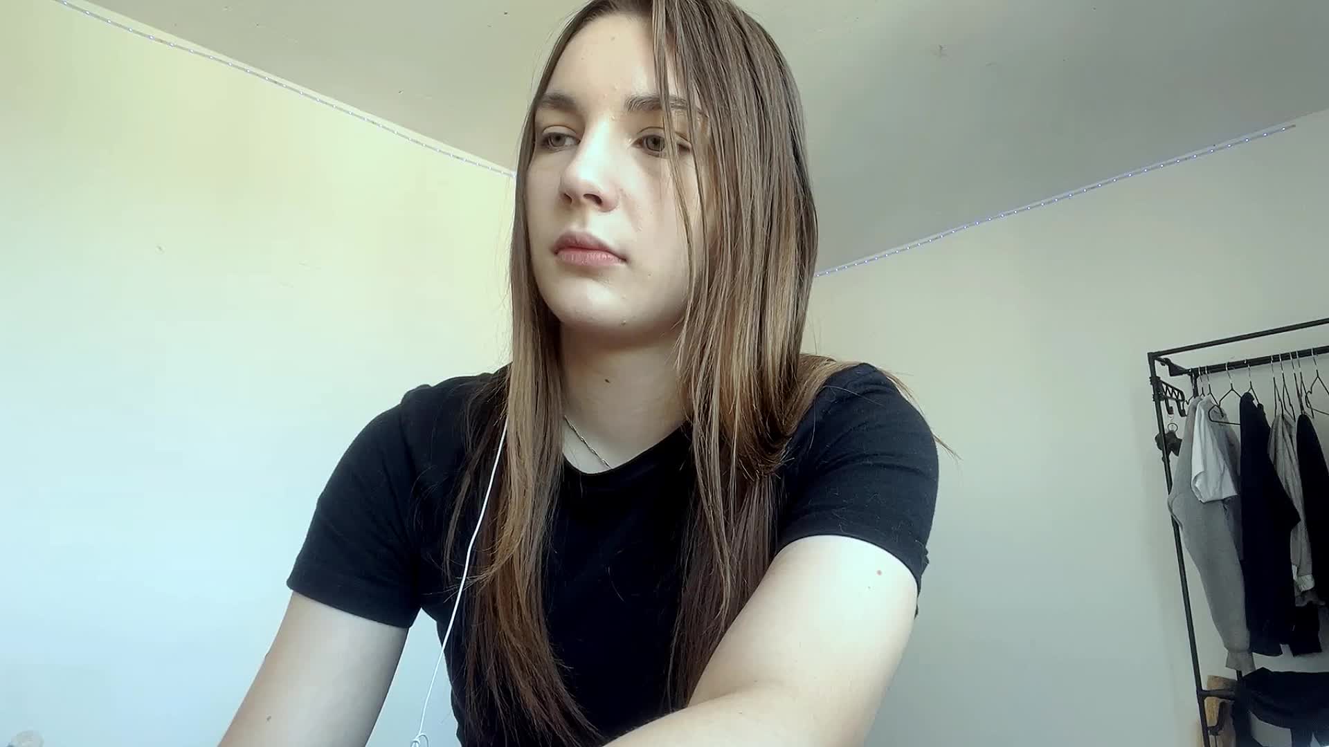 EveliaShimaoka Adult Chat August 4, 2026