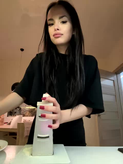 Lola-li Adult Chat August 5, 2026