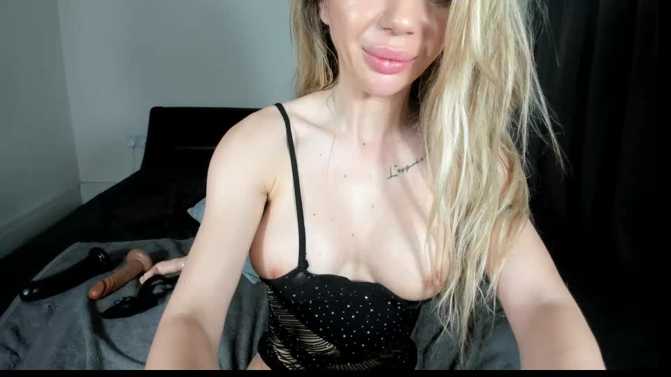 senzual_naughtyx Adult Chat August 4, 2026