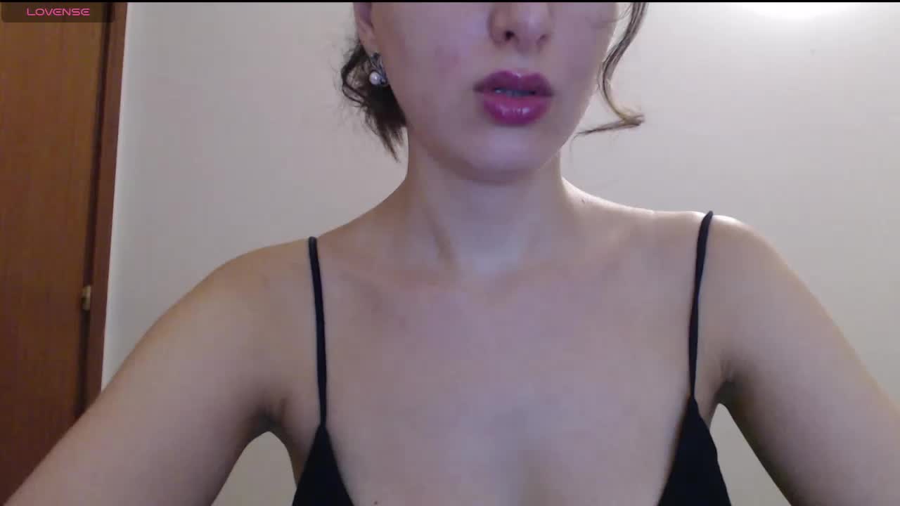 Hot-lina Adult Chat August 5, 2026