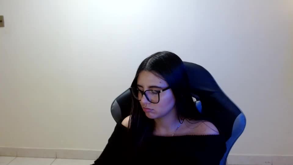 sahaliefox_ Adult Chat August 4, 2026