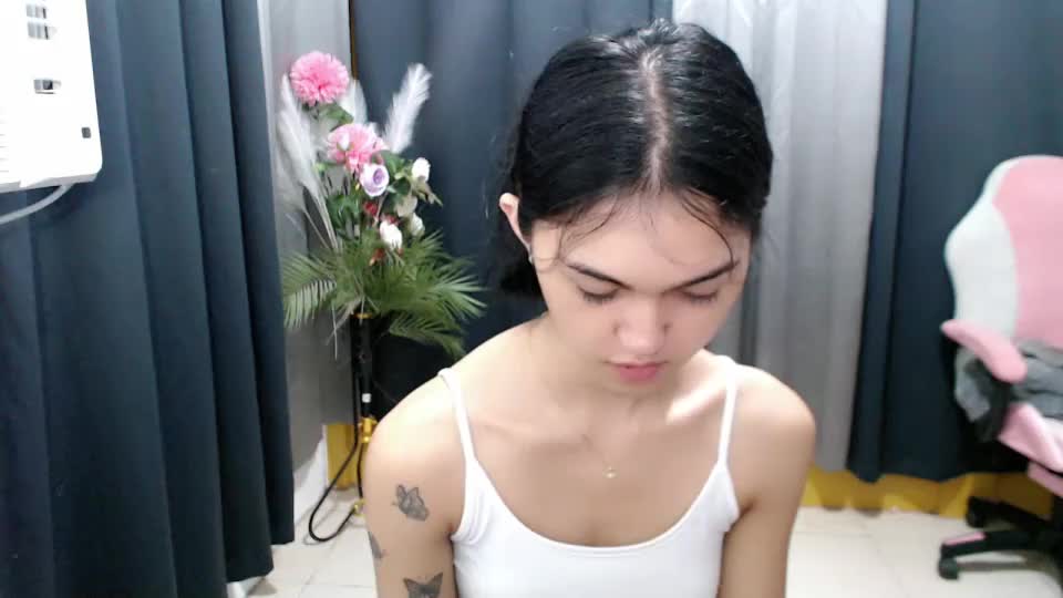 ellamiller69 Adult Chat August 4, 2026