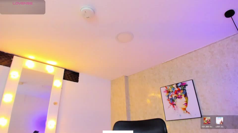littlee_mia Adult Chat August 4, 2026