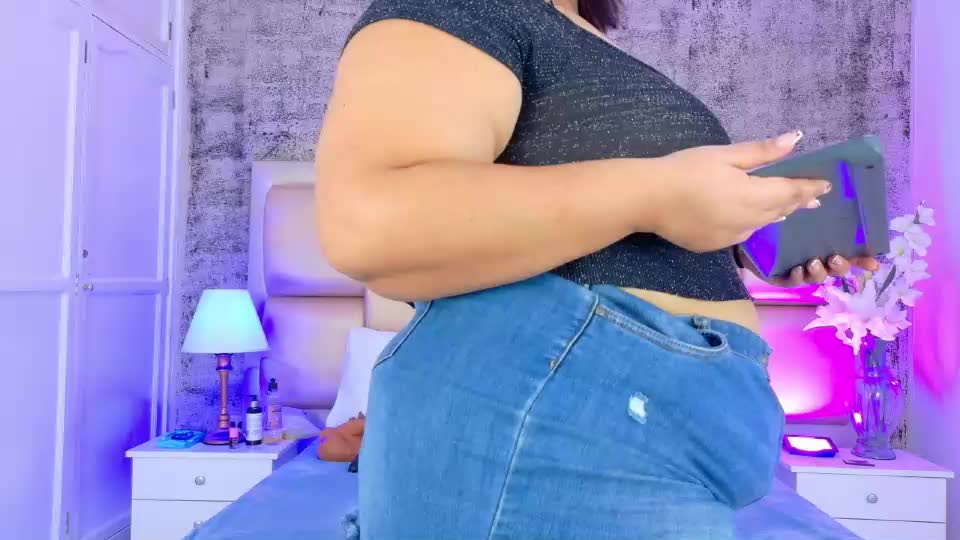 selennacooper Adult Chat August 4, 2026