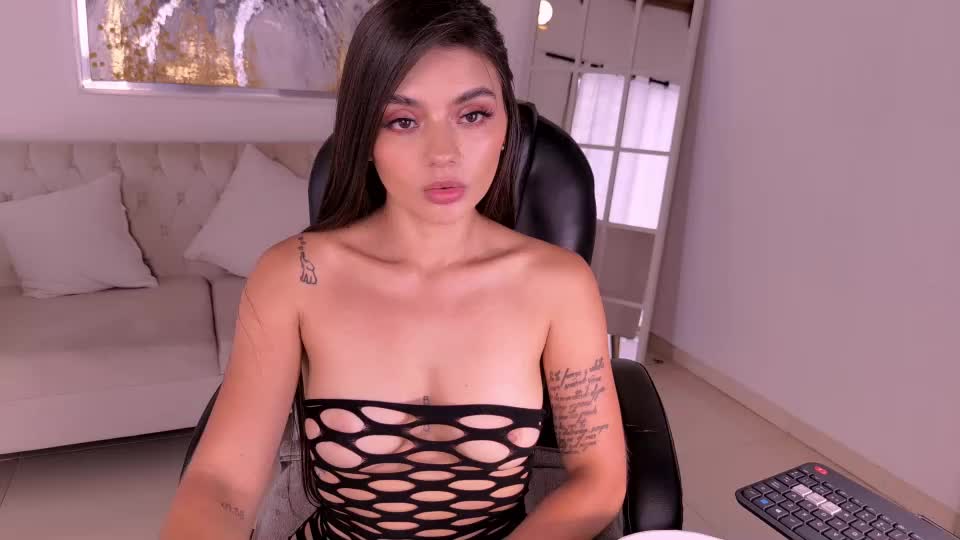 juliettemoreaux Adult Chat August 4, 2026