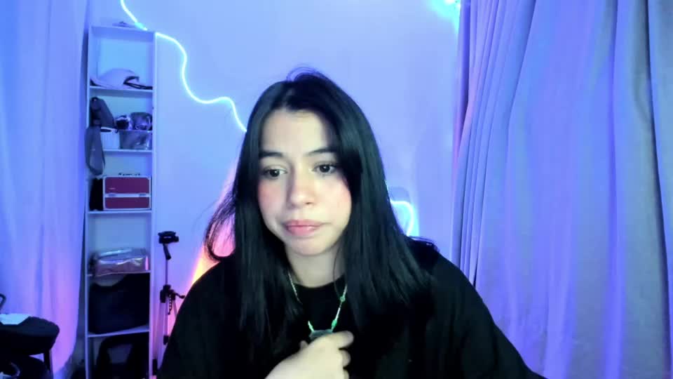 sol_lunaa23 Adult Chat August 5, 2026