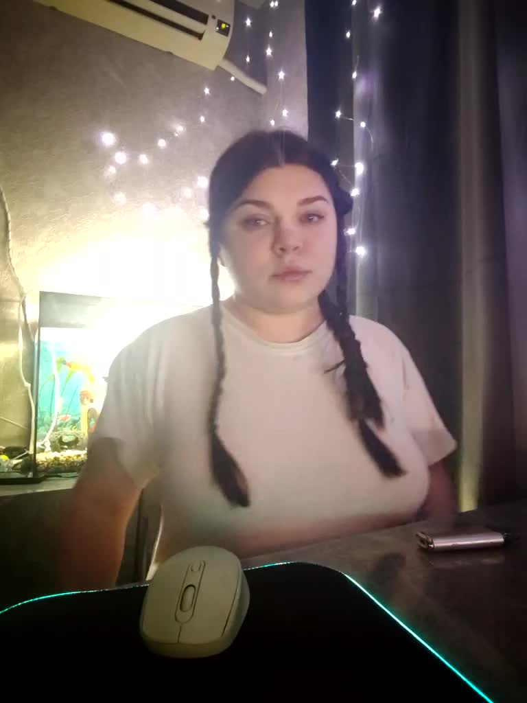 Karina-15 Adult Chat August 5, 2026