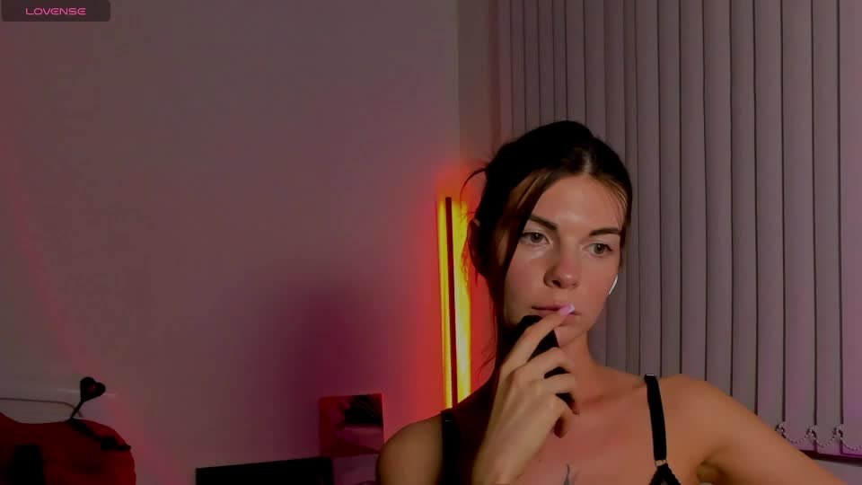 andrea__bass Adult Chat August 5, 2026