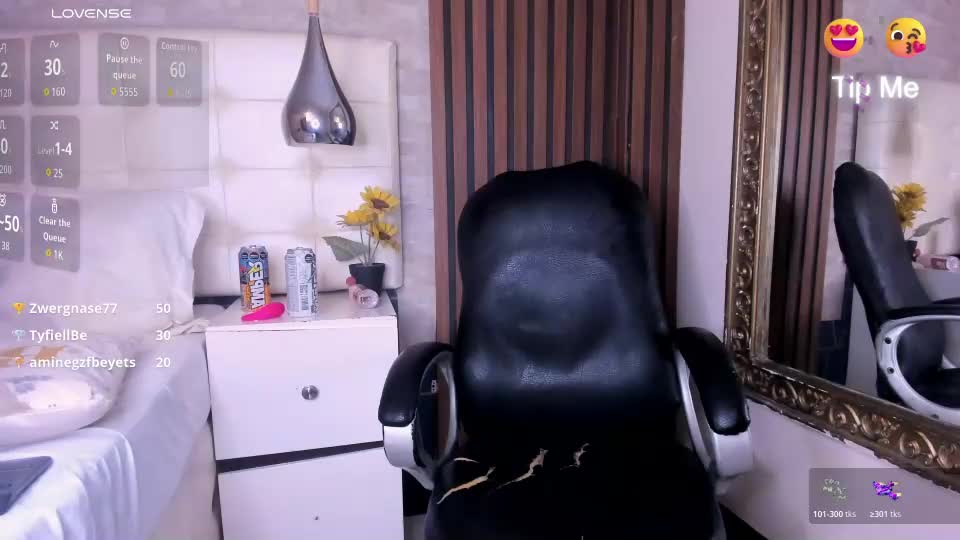sofiathoompson Adult Chat August 5, 2026