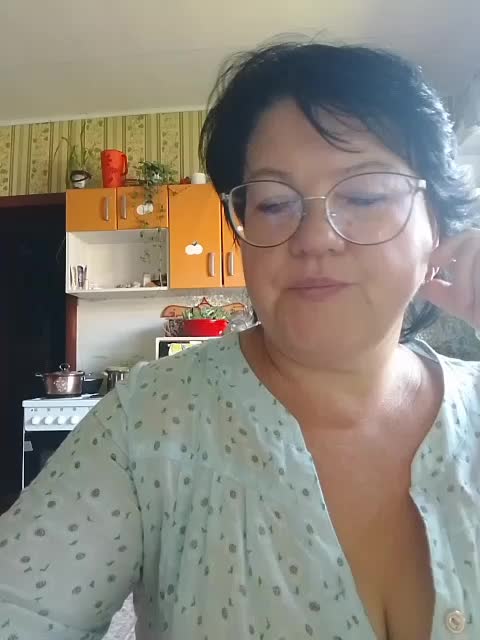 Tanya19722 Adult Chat August 6, 2026