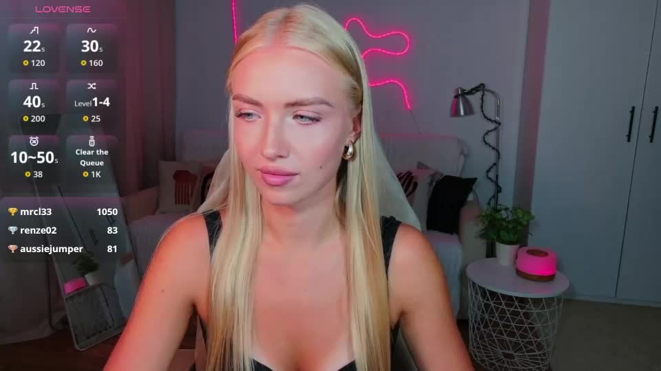 blonde_vibe Adult Chat August 5, 2026