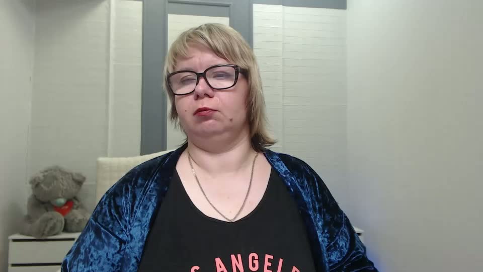 bonnnyboobsy Adult Chat August 6, 2026