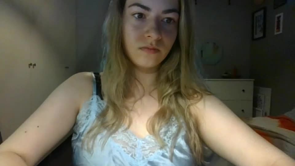 rosie_june Adult Chat August 5, 2026