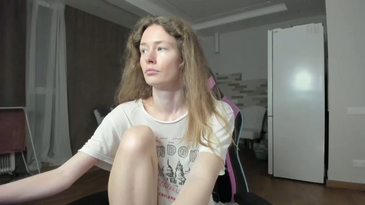 ooksiiii Adult Chat August 6, 2026