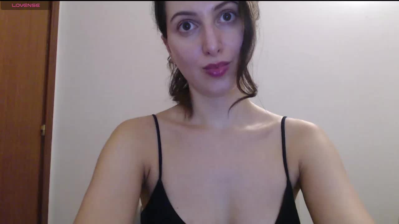 Hot-lina Adult Chat August 6, 2026